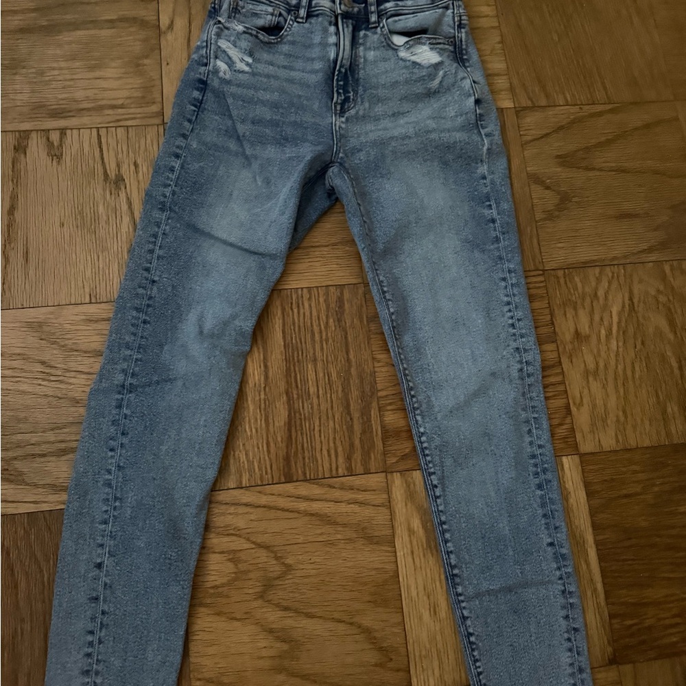 American Eagle Outfitters Light Blue mom jeans